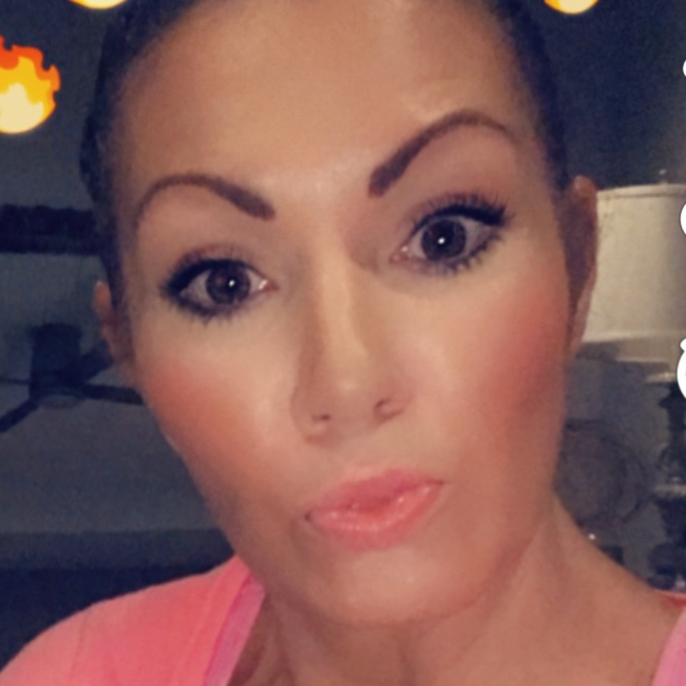 Meet your Posher, Kelli